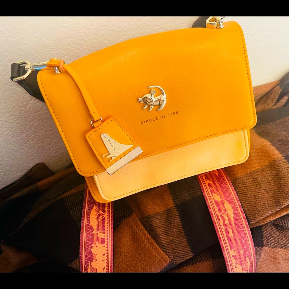 Loungefly Disney lion King Crossbody